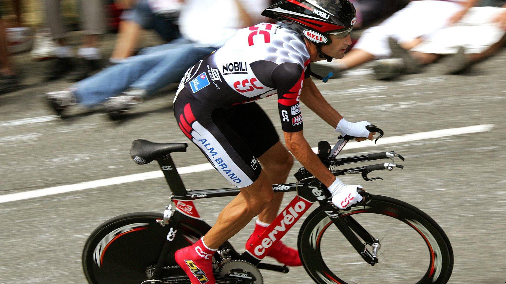 雷霆抢七激战登顶 NBA总冠军奖杯终归俄城